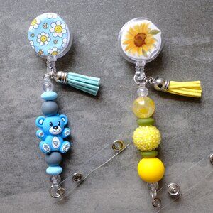 Fun Trending Beaded Badge Reels, Handmade, retractable, clip, holder